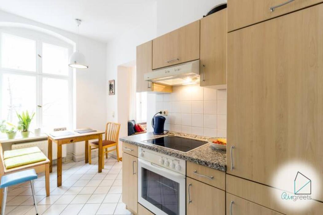 Appartement Sunny Studio At Wismarplatz à Berlin Extérieur photo